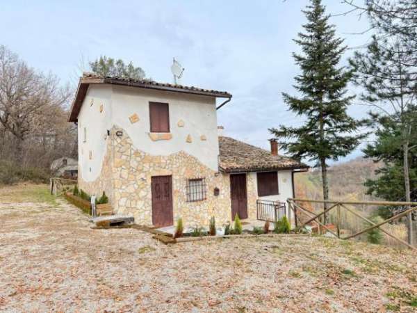 Foto Indipendente in affitto a Colledara