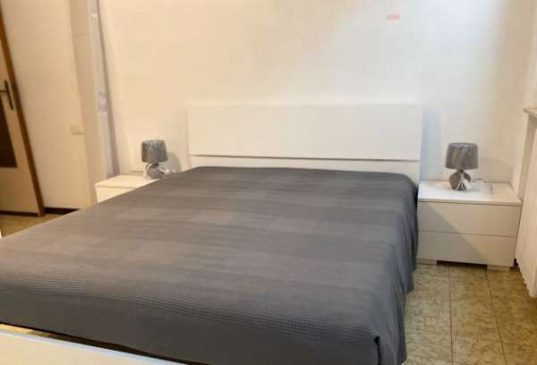 Foto INDIPENDENTE SU DUE LIVELLI A BRONI