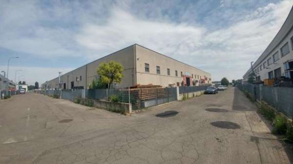 Foto Industriale/Artigianale in affitto a Castelfranco Emilia