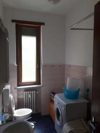 Foto INGRESSO TINELLO CON ANG COTT. CAMERA DA LETTO BAGNO E RIPOSTIGLIO