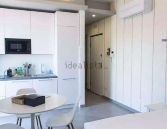 Foto LA RUSTICA MONOLOCALE ARREDATO CON BALCONE