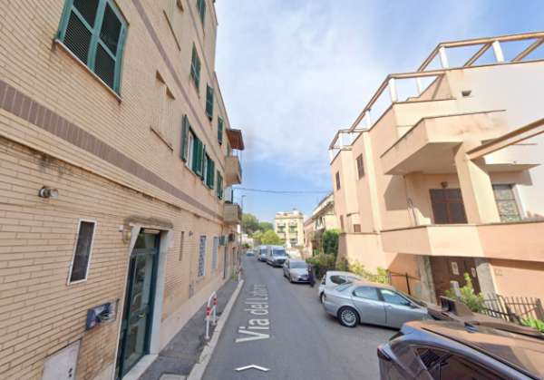 Foto LABARO BILOCALE ARREDATO CON BALCONE E RIPOSTIGLIO