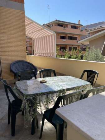 Foto Ladispoli centro In villa