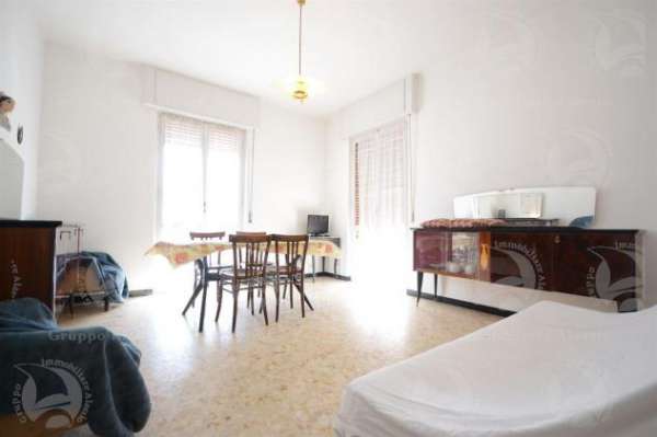 Foto Laigueglia, appartamento in affitto turistico in centro