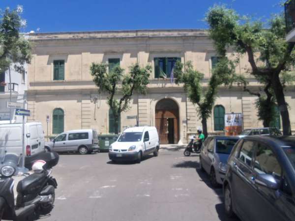 Foto LECCE APPARTAMENTO 3 SINGOLE CON BAGNO IN CAMERA