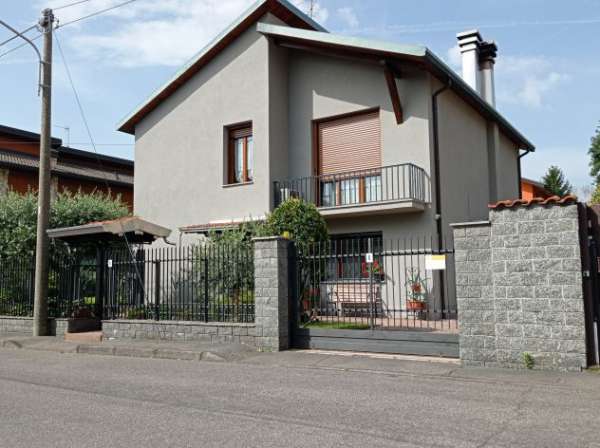 Foto LEGNANO   CASTELLANZA ( LIUC University  POLITECNICO POLIMI BOVISA)  RENT APAR