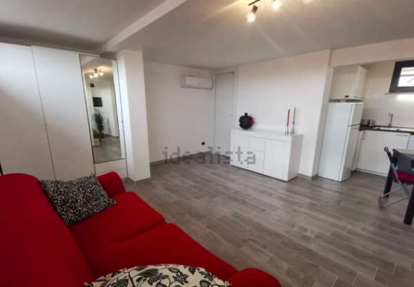 Foto LIBIA MONOLOCALE ARREDATO CON TERRAZZO PRIVATO