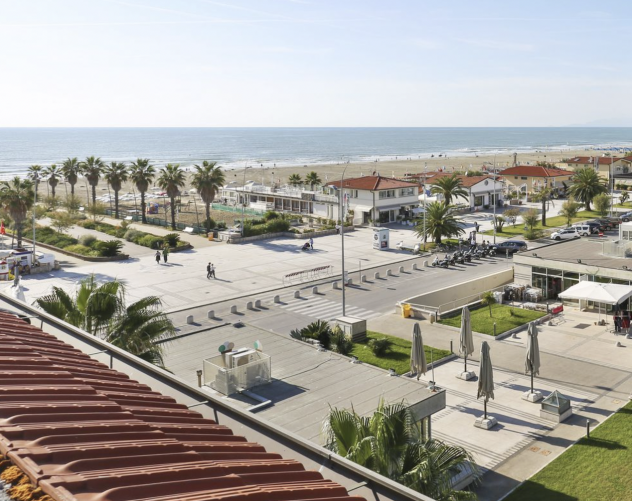 Foto LIDO DI CAMAIORE: AFFITTO D'AZIENDA HOTEL 3 STELLE CON 30 CAMERE