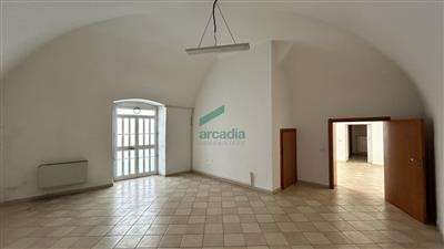 Foto Locale - Commerciale C/1 a Bitritto