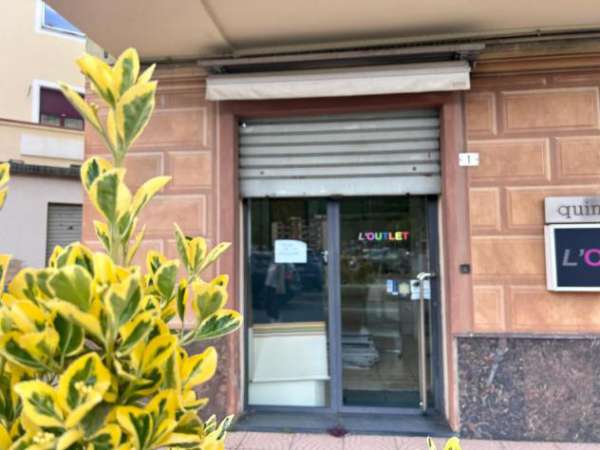 Foto Locale comm.le/Fondo in affitto a Aulla 160 mq  Rif: 1325292