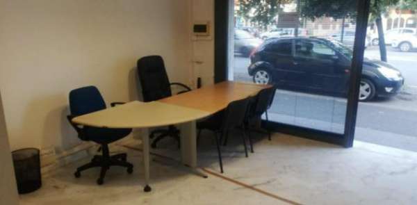 Foto Locale comm.le/Fondo in affitto a Avenza - Carrara 25 mq  Rif: 1339878