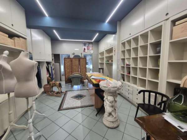 Foto Locale comm.le/Fondo in affitto a Fucecchio 60 mq  Rif: 1345821