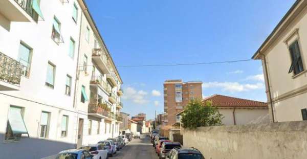 Foto Locale comm.le/Fondo in affitto a Livorno 38 mq  Rif: 1367327