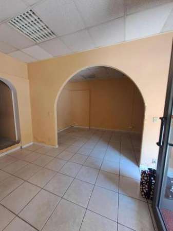 Foto Locale comm.le/Fondo in affitto a Livorno 45 mq  Rif: 1334786
