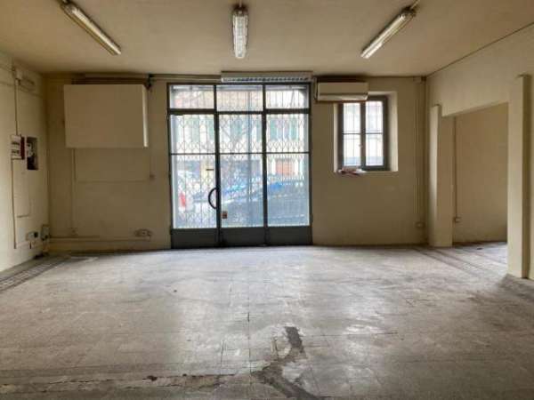Foto Locale comm.le/Fondo in affitto a Lucca 100 mq  Rif: 1034746