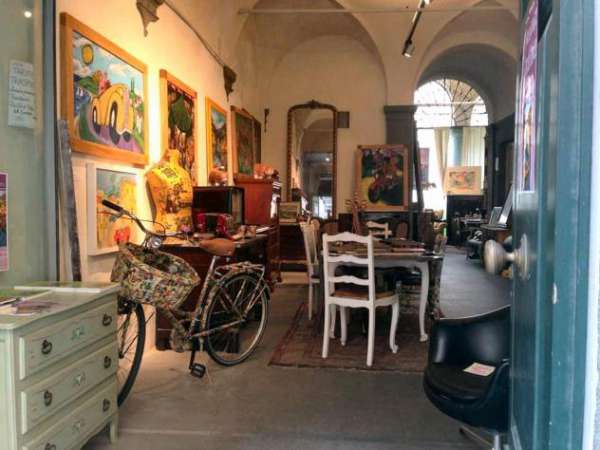 Foto Locale comm.le/Fondo in affitto a Lucca 150 mq  Rif: 1231735