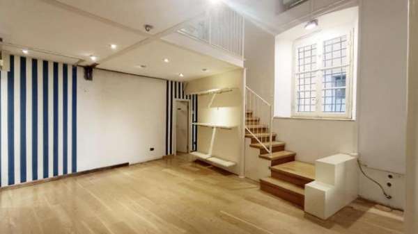 Foto Locale comm.le/Fondo in affitto a Lucca 51 mq  Rif: 1350011