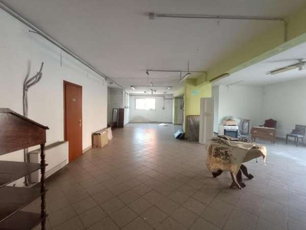 Foto Locale comm.le/Fondo in affitto a Marginone - Altopascio 130 mq  Rif: 1328012