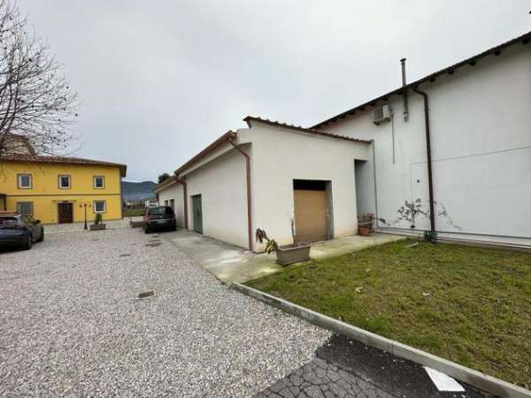 Foto Locale comm.le/Fondo in affitto a Pontasserchio - San Giuliano Terme 84 mq  Rif: 1143385