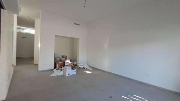 Foto Locale comm.le/Fondo in affitto a Riglione Oratoio - Pisa 72 mq  Rif: 1347557