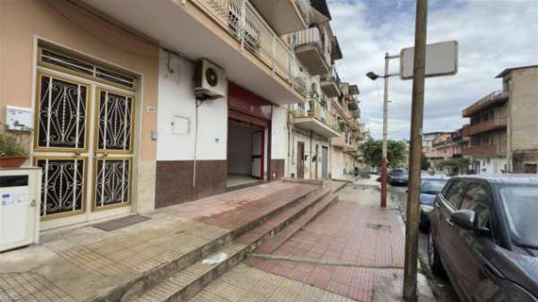 Foto Locale Commerciale - Misilmeri . Rif.: 33225