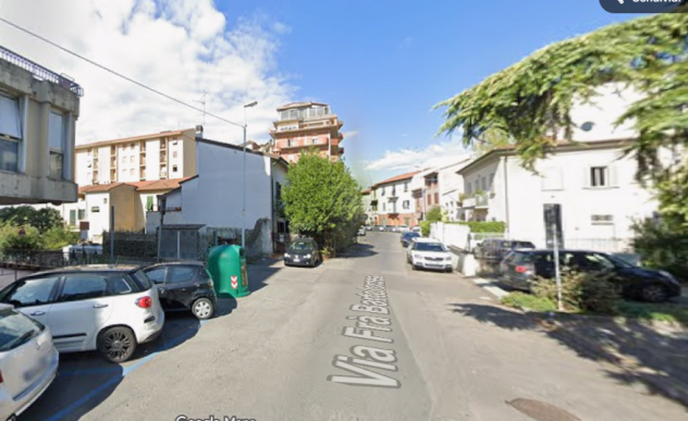 Foto Locale Commerciale - Prato . Rif.: 33517