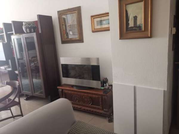 Foto Locale commerciale