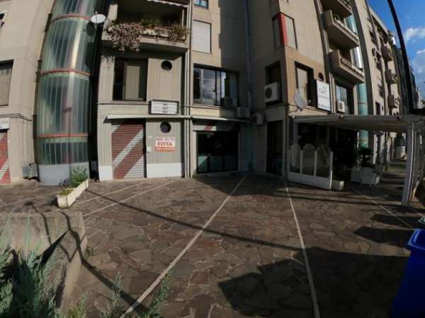 Foto Locale commerciale 80 mq  a Rende