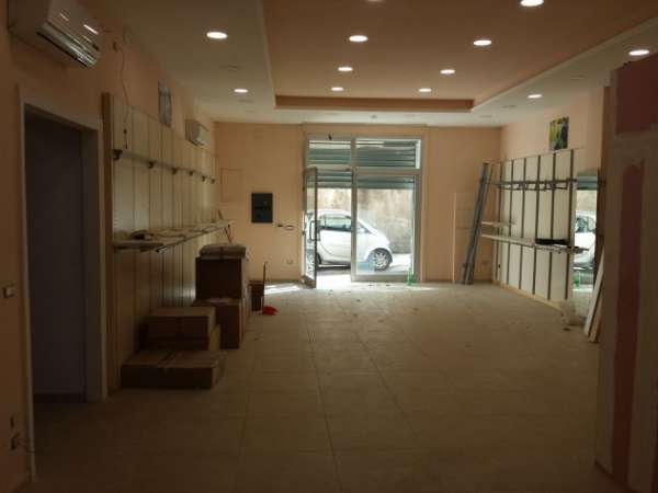 Foto locale commerciale Atripalda fitto