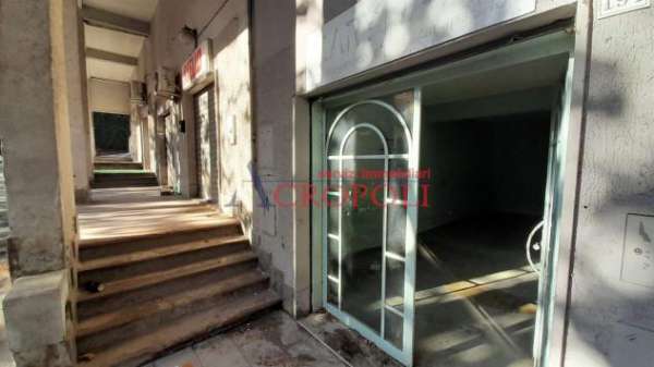 Foto Locale commerciale in affitto � Bracciano Centro