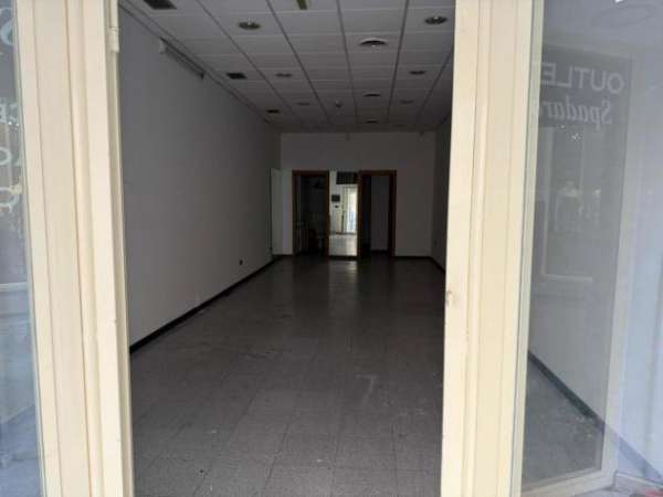 Foto Locale commerciale in affitto a Acireale