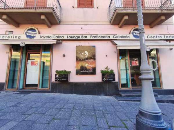 Foto Locale commerciale in affitto a Belpasso