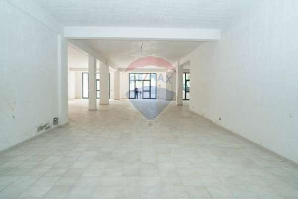 Foto Locale Commerciale in affitto a Enna