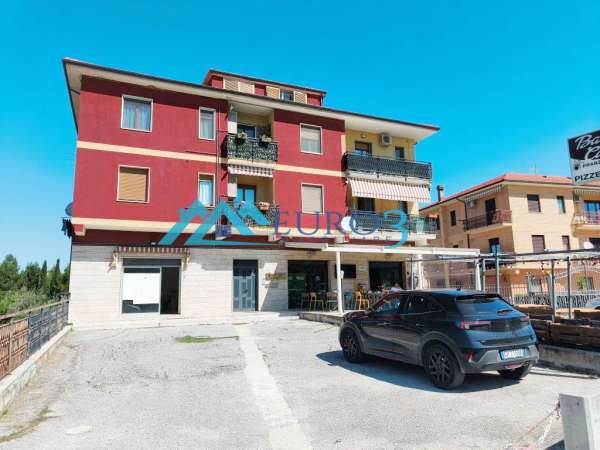Foto LOCALE COMMERCIALE in AFFITTO a MALTIGNANO