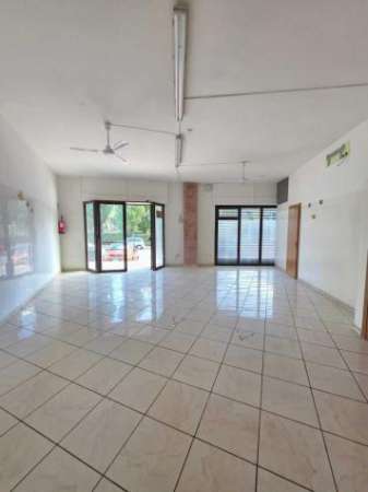 Foto Locale commerciale in affitto a Mercato San Severino