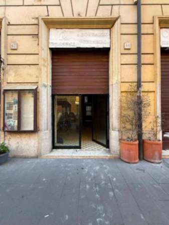 Foto Locale commerciale in affitto a Roma - 40mq