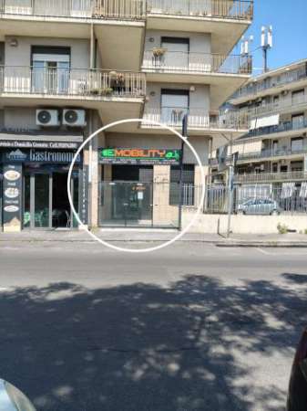 Foto Locale commerciale via Ammiraglio Caracciolo 108, Rapisardi, Catania