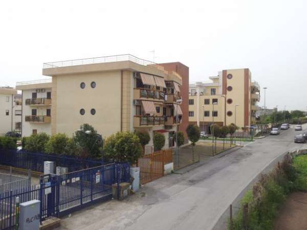 Foto LOCALE-NEGOZIO MQ 245