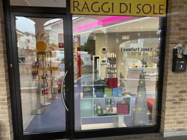 Foto Locale parrucchiere attrezzato � 50 m � tutto incluso