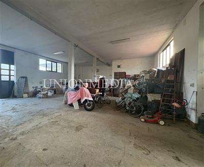 Foto Locali e fondi commerciali - Fondo artigianale a Castelnuovo Magra