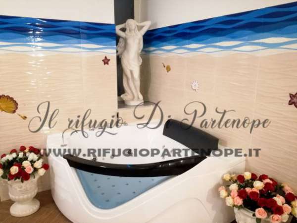 Foto Loft di Lusso nel cuore del centro storico, nuovo, accessoriato e con jacuzzi