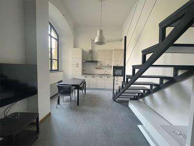 Foto Loft in Affitto, 1 Locale, 60 mq, Milano (MM Abbiategrasso)