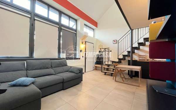 Foto Loft in affitto a Milano
