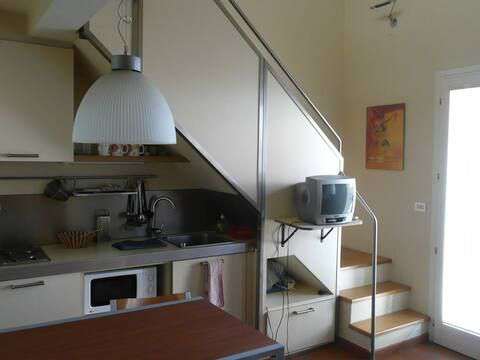 Foto LOFT IN AFFITTO IN CENTRO STORICO - ZONA TRIBUNALI PORTA CASTIGLIONE