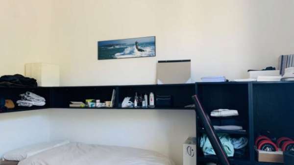 Foto Luminosa stanza singola ideale per chi studia in centro a Trento