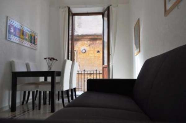 Foto Luminoso appartamento con 2 camere da letto in Trastevere