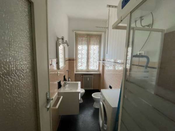 Foto LUMINOSO MONOLOCALE ZONA SANTA RITA 500 EURO ARREDATO