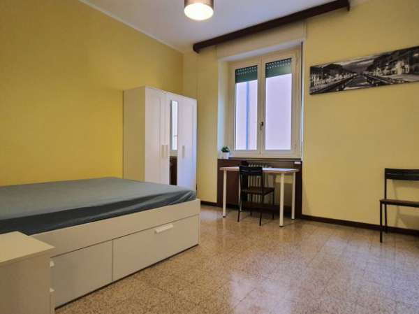 Foto Luminoso trilocale con balcone - [m1 gambara]