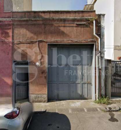 Foto Magazzino - Catania . Rif.: RIF. CS038LOCAZIONEACG