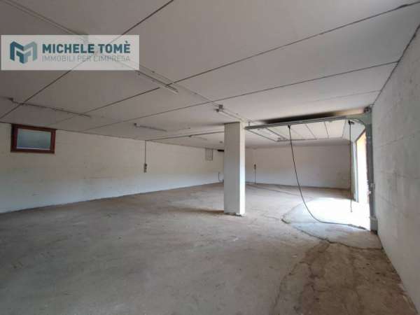 Foto Magazzino - Deposito in Affitto a Rivoli Veronese Rivoli Veronese